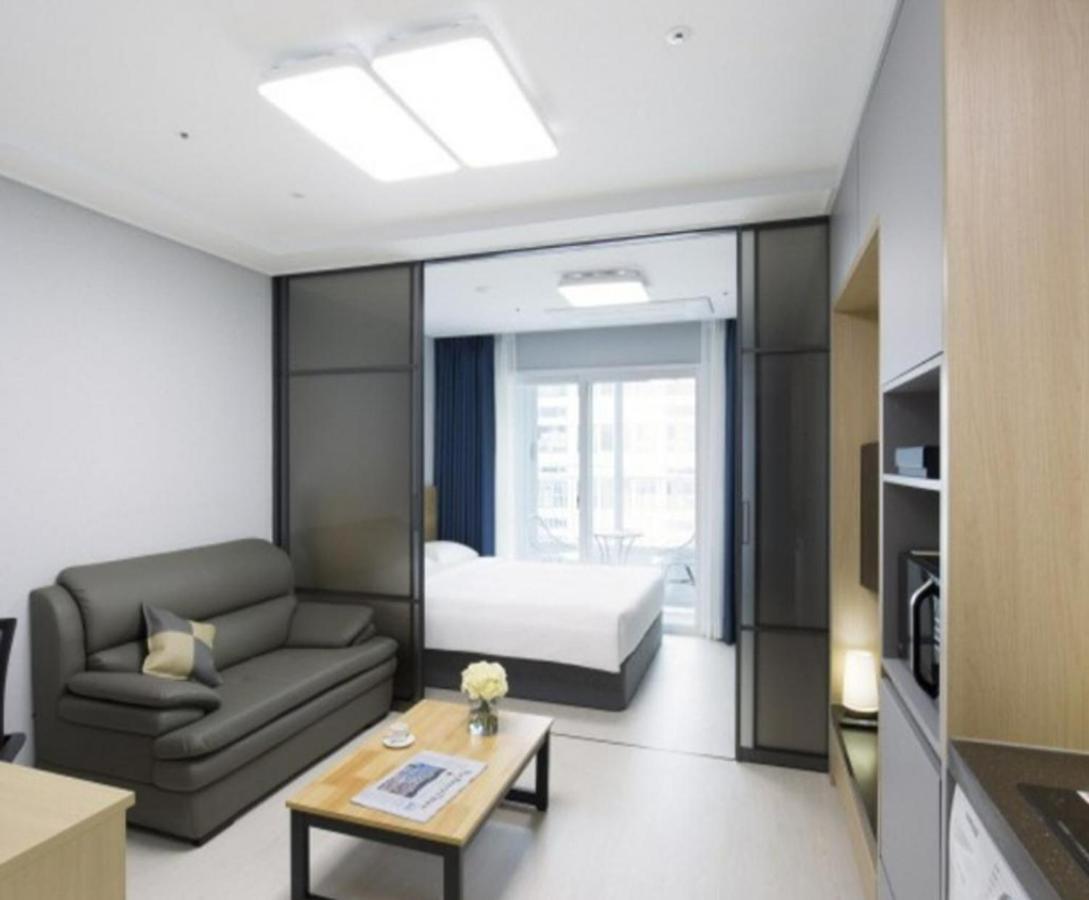 Yeosu Hotel First City Bagian luar foto