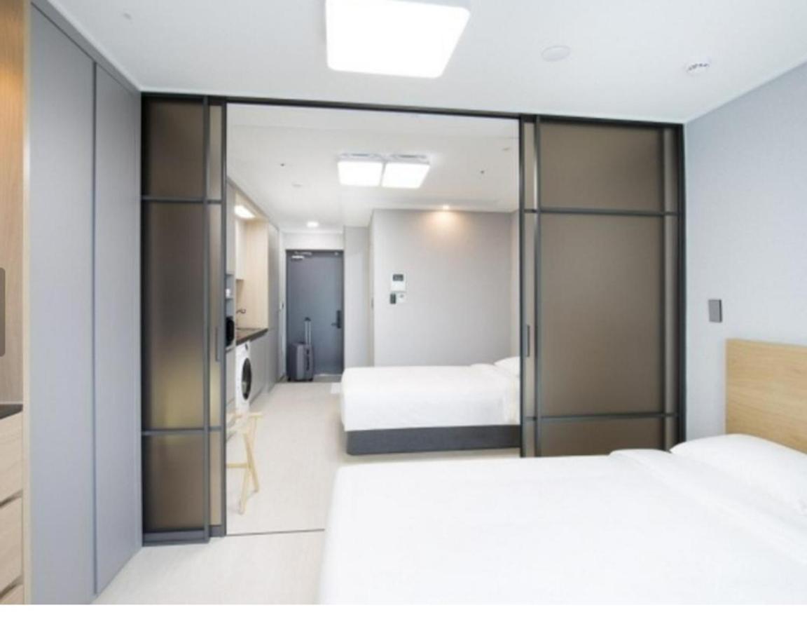 Yeosu Hotel First City Bagian luar foto