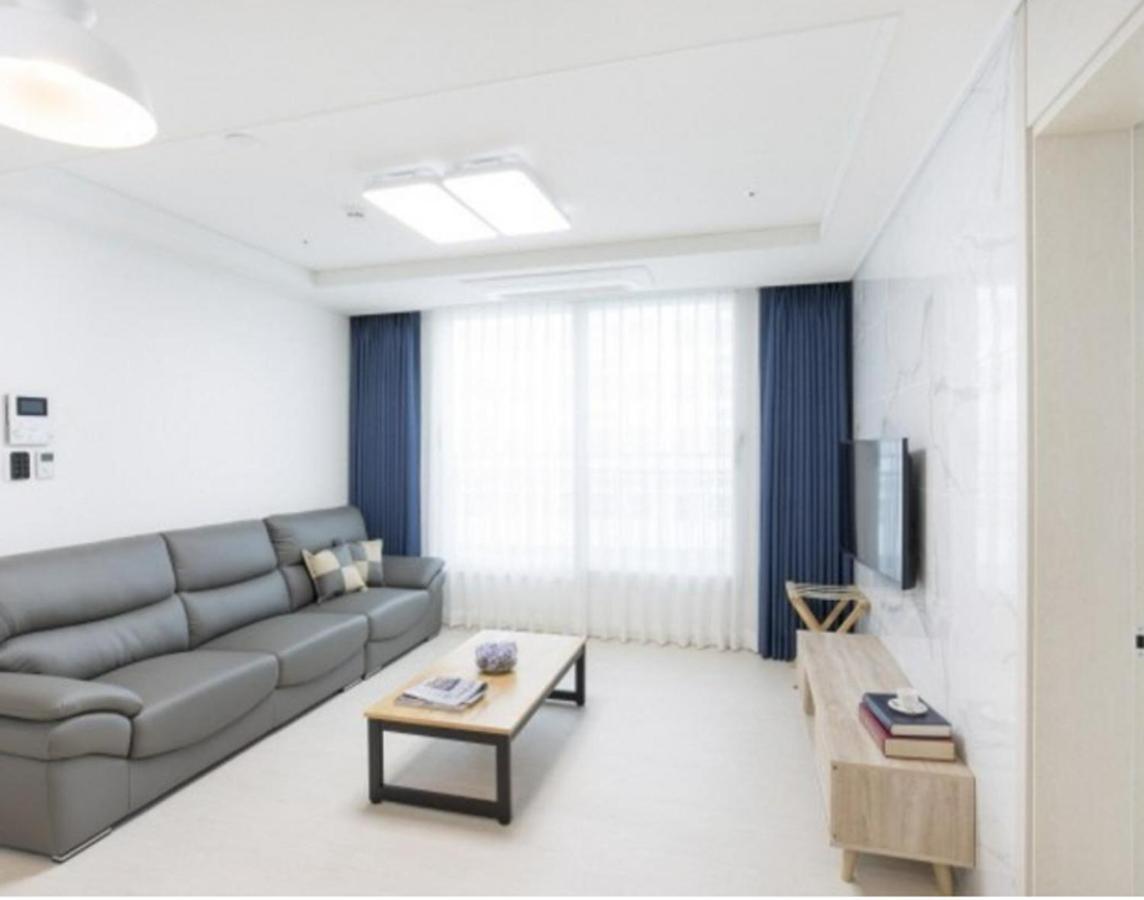 Yeosu Hotel First City Bagian luar foto