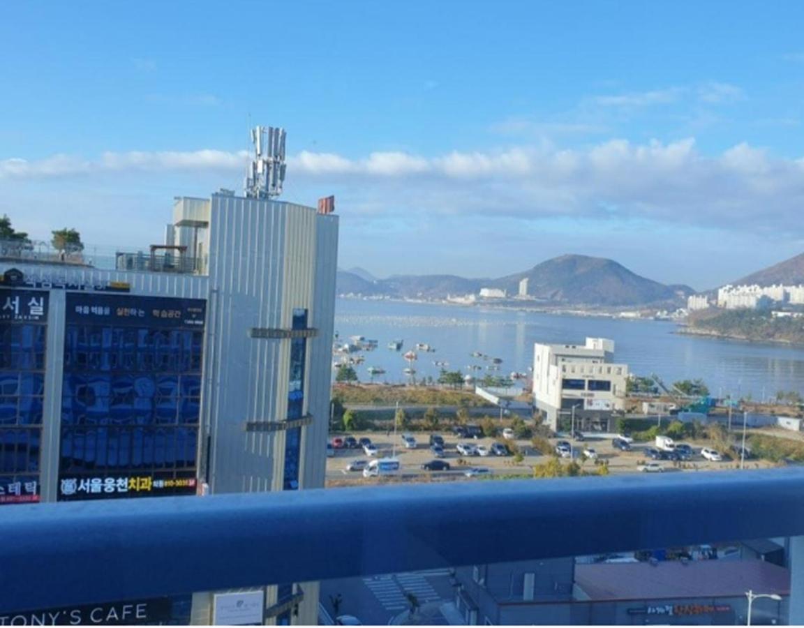 Yeosu Hotel First City Bagian luar foto