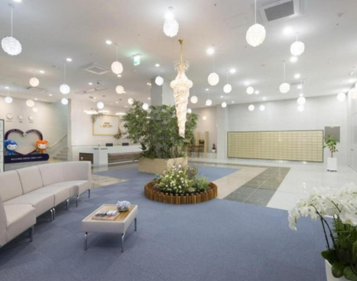 Yeosu Hotel First City Bagian luar foto