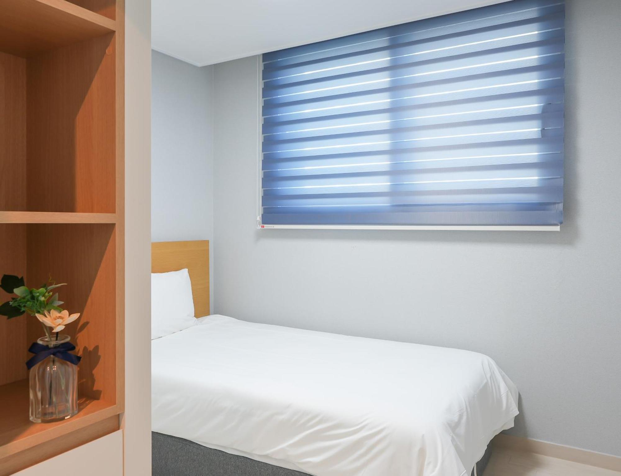Yeosu Hotel First City Bagian luar foto