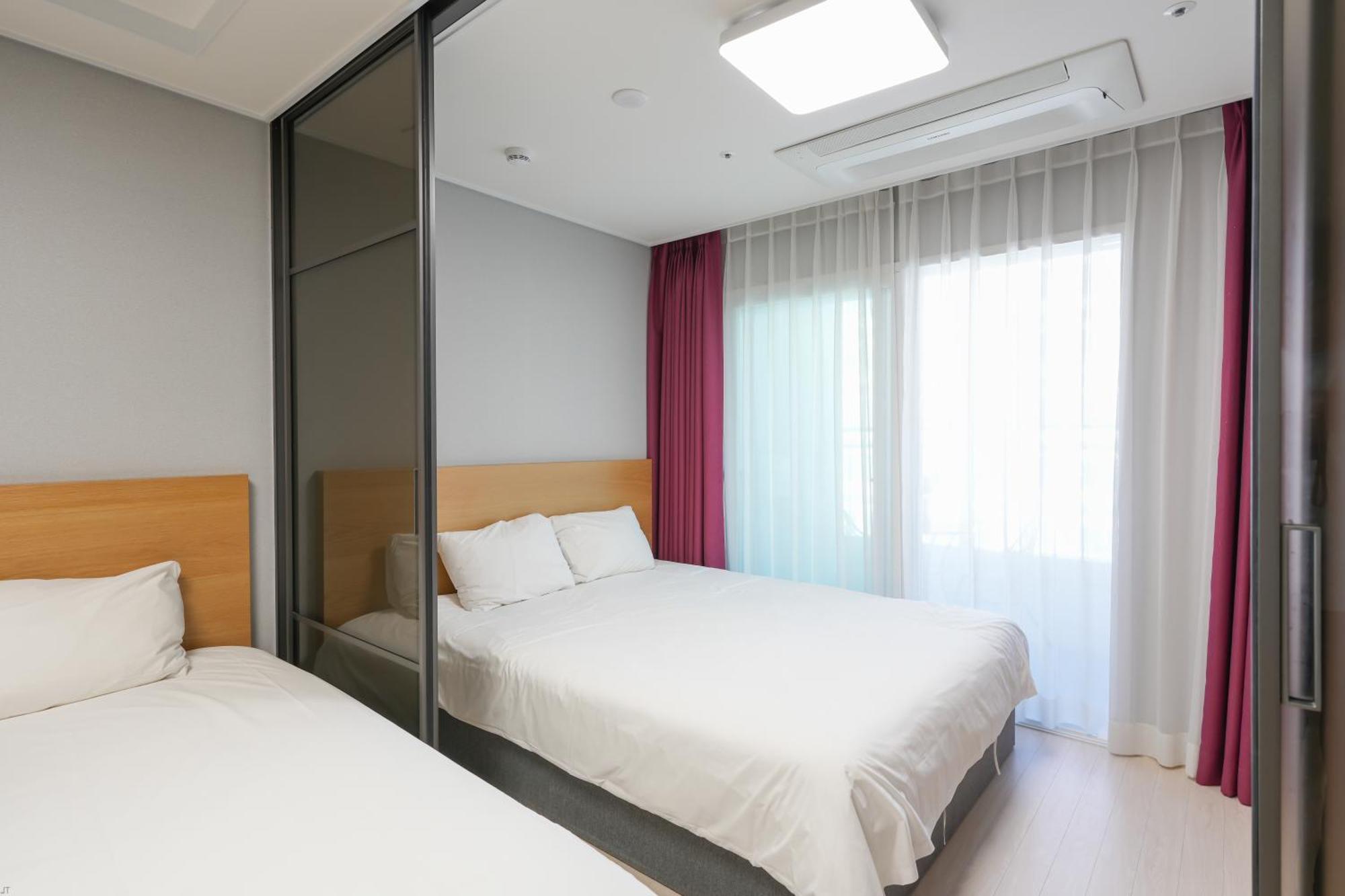 Yeosu Hotel First City Bagian luar foto