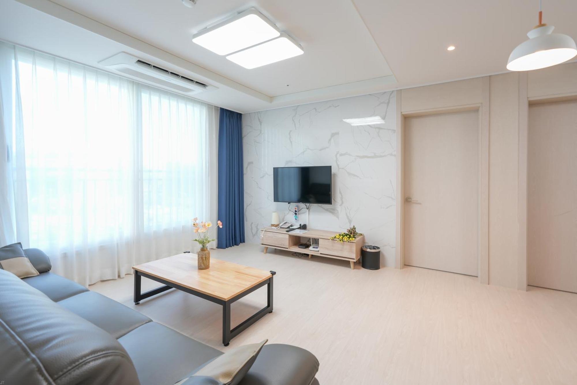Yeosu Hotel First City Bagian luar foto
